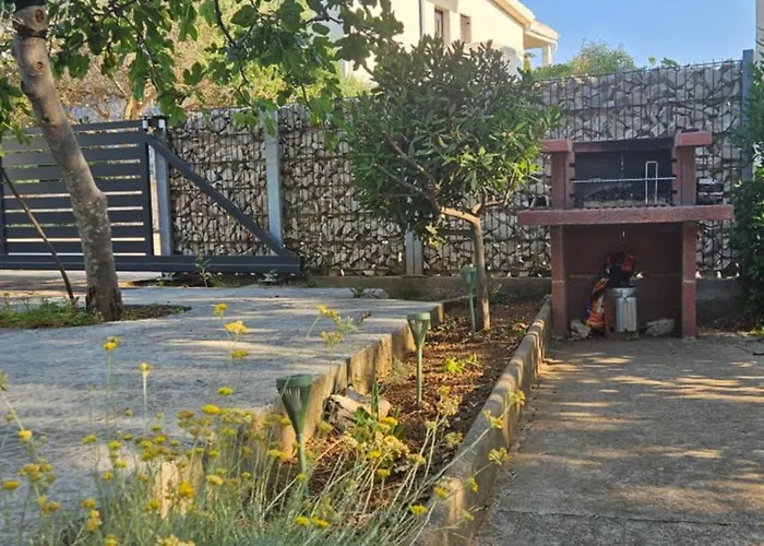Vacation With Garden