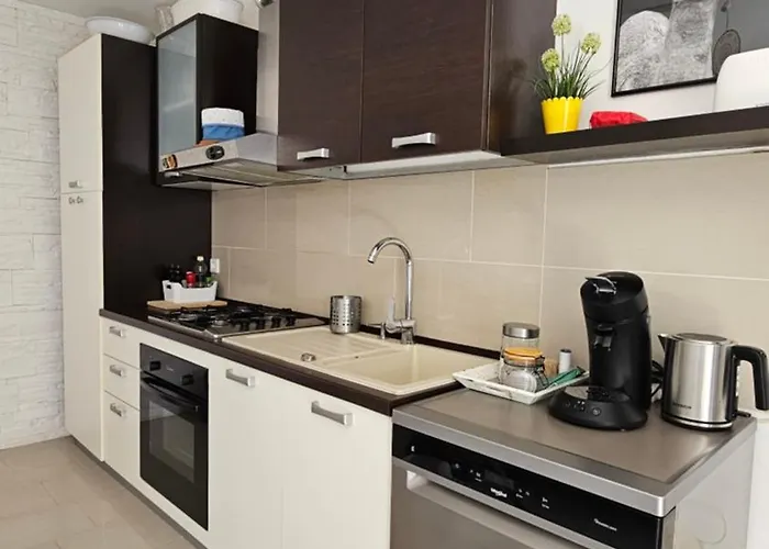 Vacation With Garden *